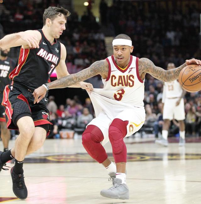 然感觉膝盖 然感觉膝盖