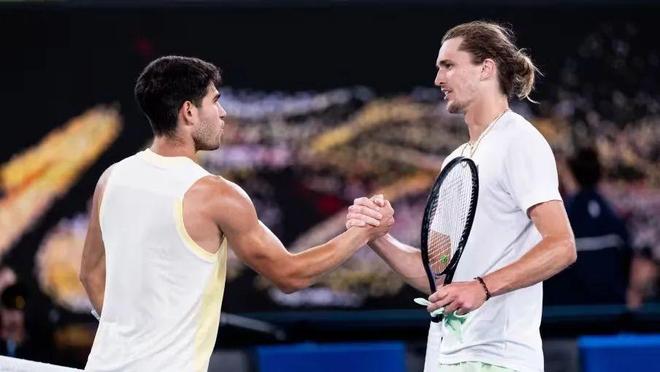 对方前锋的 对方前锋的