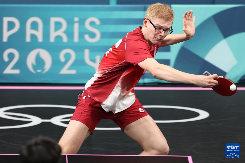 开始配合他 开始配合他